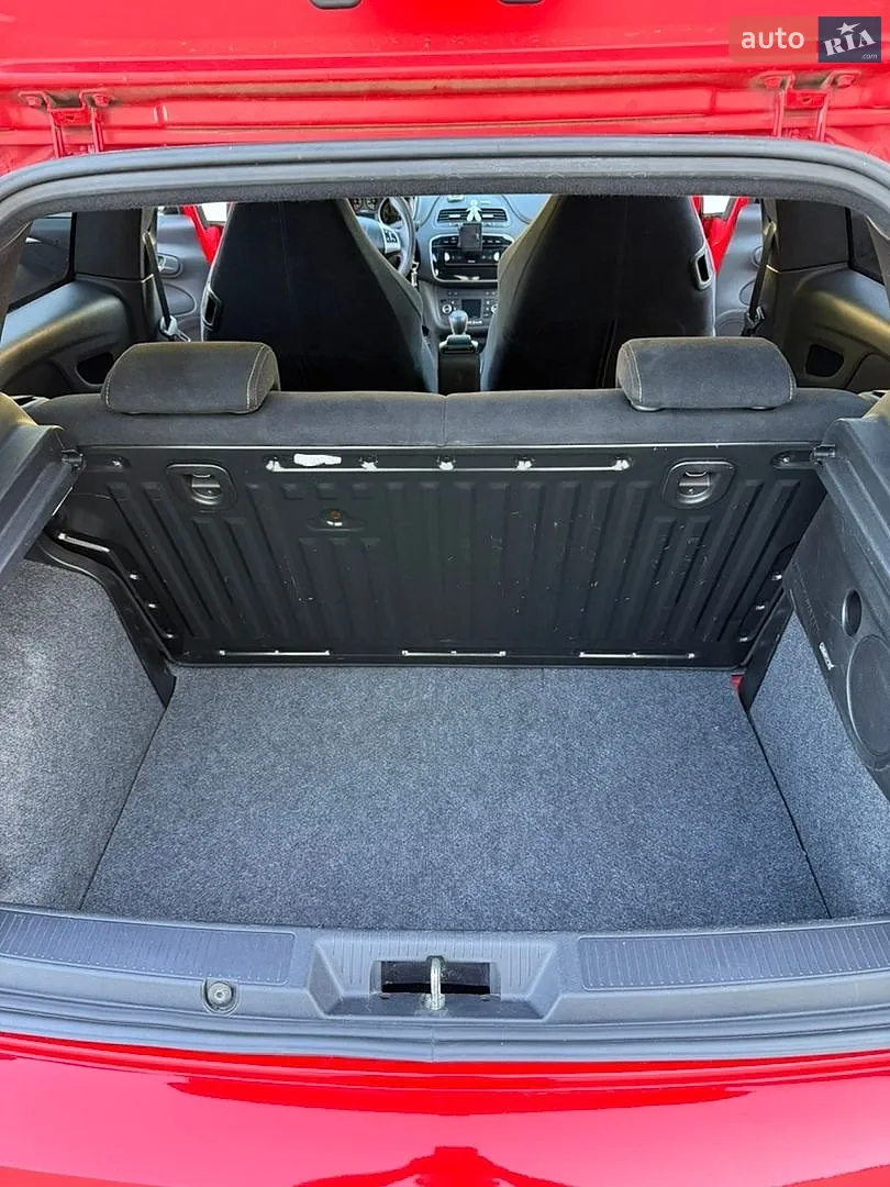 2013 Fiat Punto - мініатюра 28