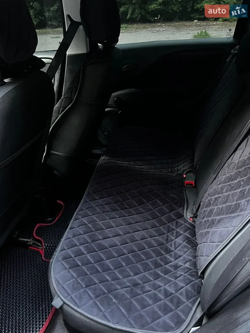 2011 Fiat Punto - мініатюра 10
