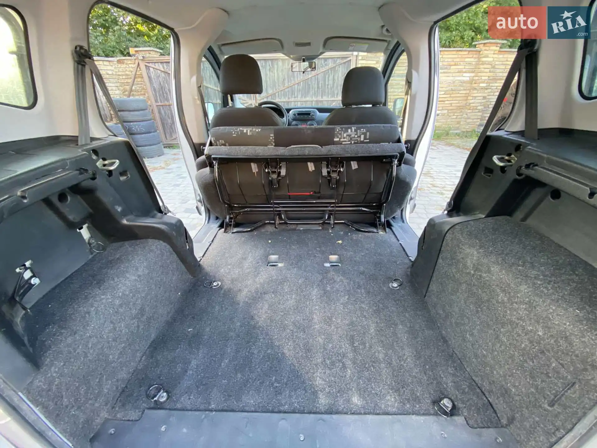 2013 Fiat Qubo - мініатюра 11