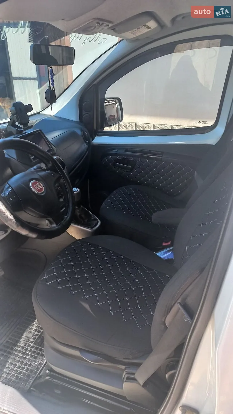2010 Fiat Qubo - мініатюра 10