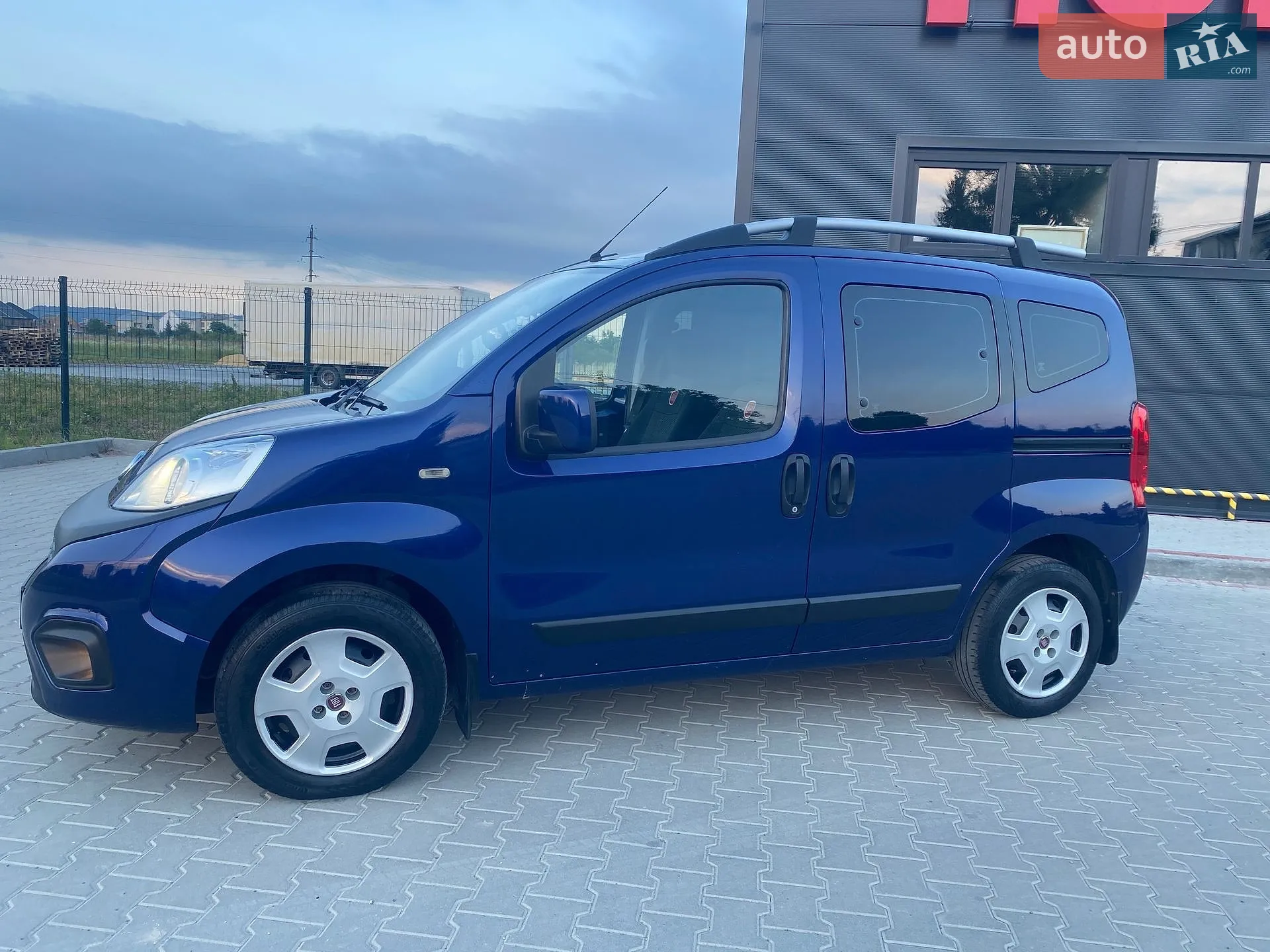 2017 Fiat Qubo - мініатюра 8