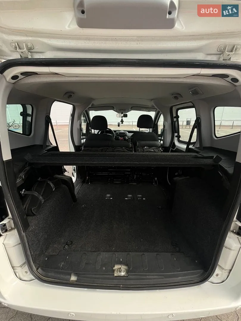 2016 Fiat Qubo - мініатюра 20