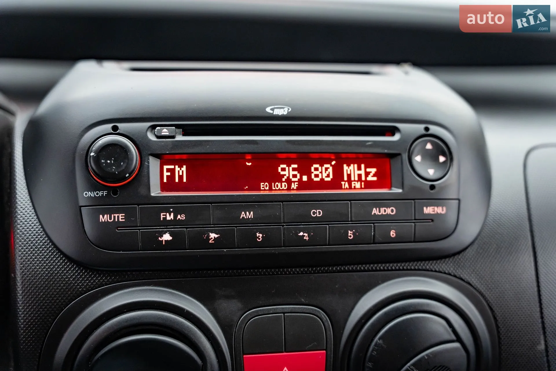 2013 Fiat Qubo - мініатюра 15