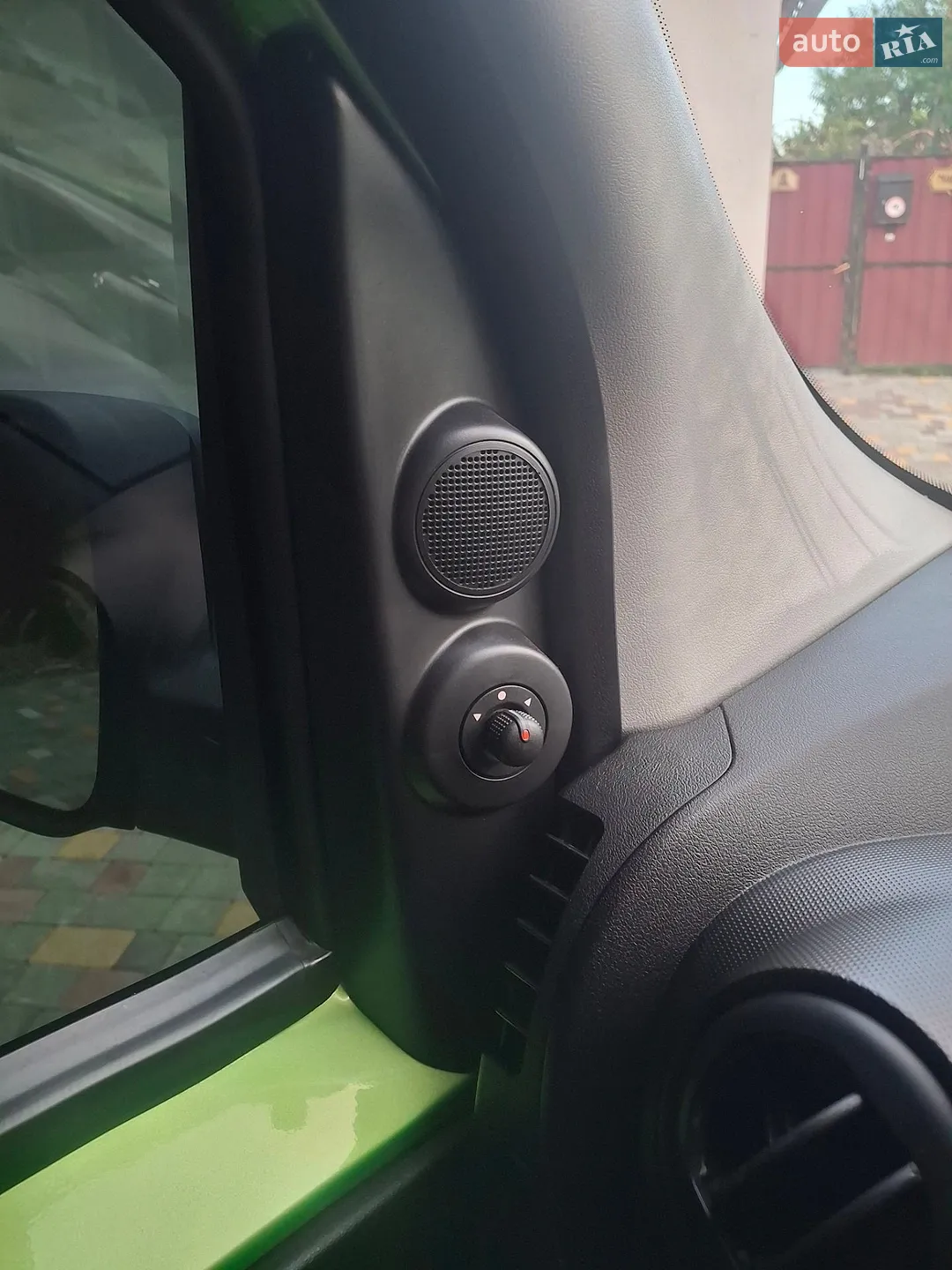 2011 Fiat Qubo - мініатюра 30