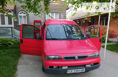 Грузопассажирский фургон Fiat Scudo 2003 в Черновцах