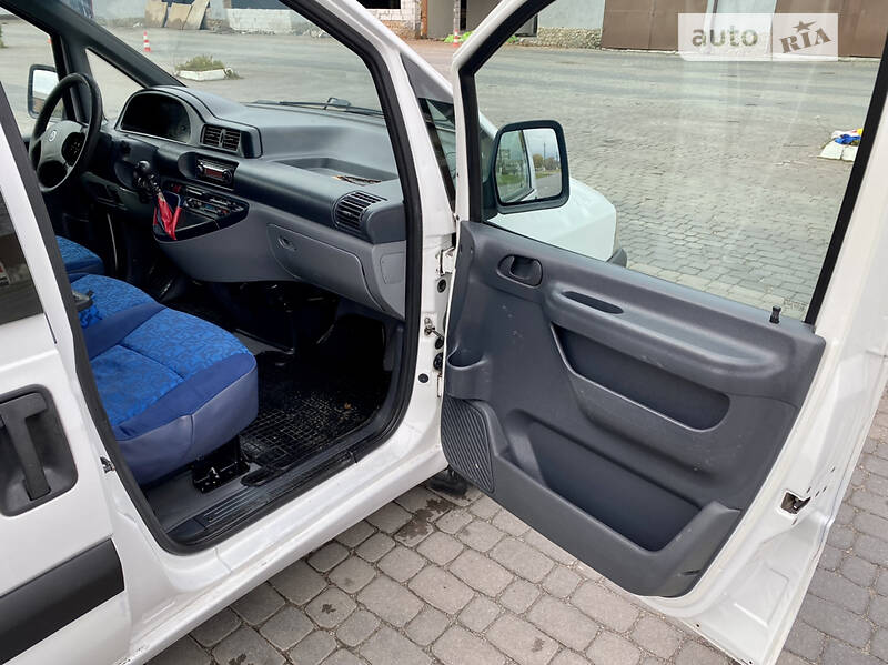 Минивэн Fiat Scudo 2005 в Теофиполе