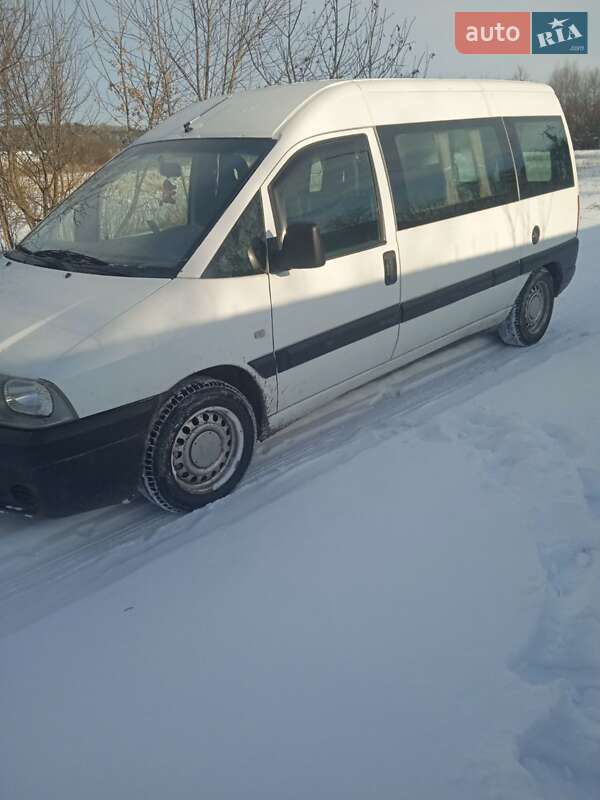 Минивэн Fiat Scudo 2005 в Нововолынске