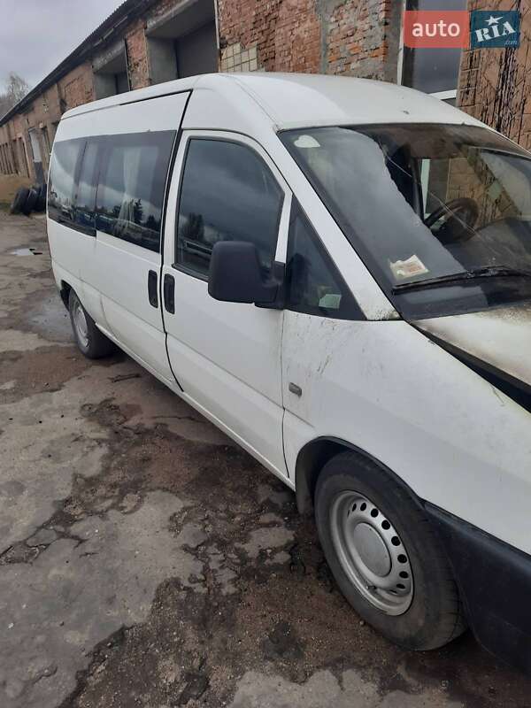 Минивэн Fiat Scudo 2001 в Коростене