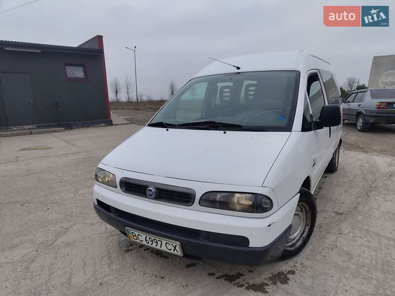 Минивэн Fiat Scudo 2002 в Новояворовске