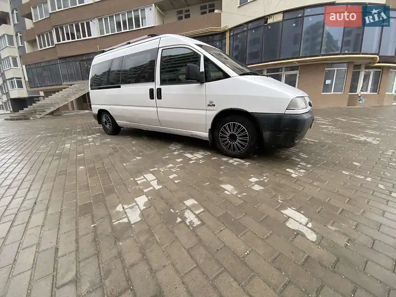 Минивэн Fiat Scudo 2000 в 