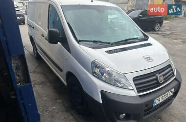 Вантажний фургон Fiat Scudo 2015 в Києві