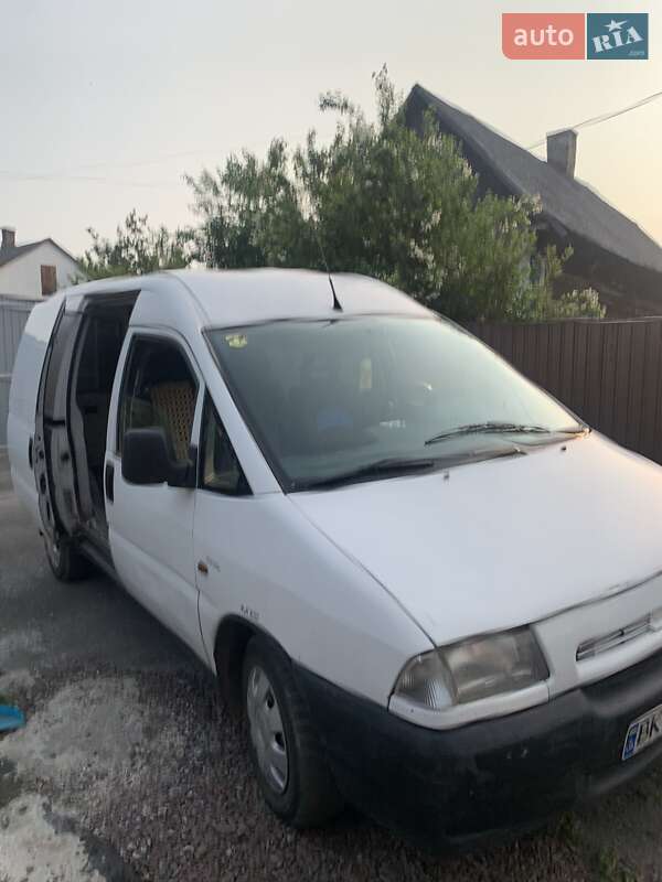 Грузопассажирский фургон Fiat Scudo 1999 в Дубровице