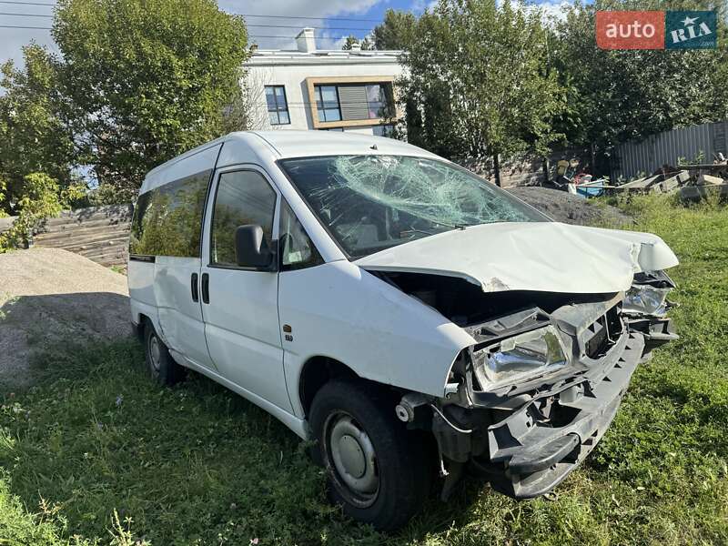 Минивэн Fiat Scudo 2000 в 