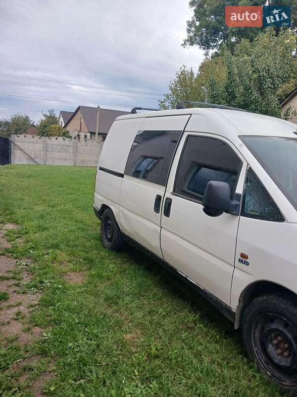 Грузовой фургон Fiat Scudo 1997 в 