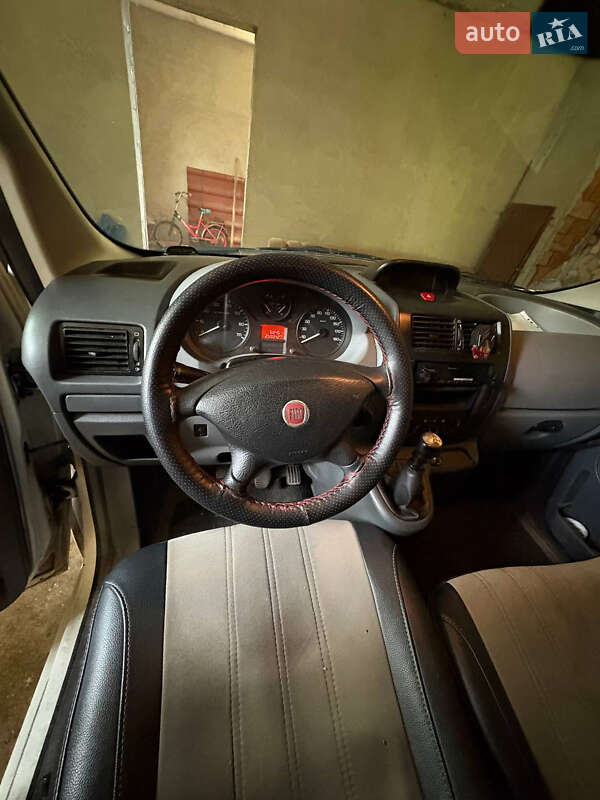 Мінівен Fiat Scudo 2010 в Хусті