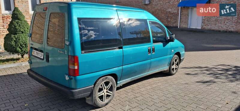 Мінівен Fiat Scudo 2006 в Стрию