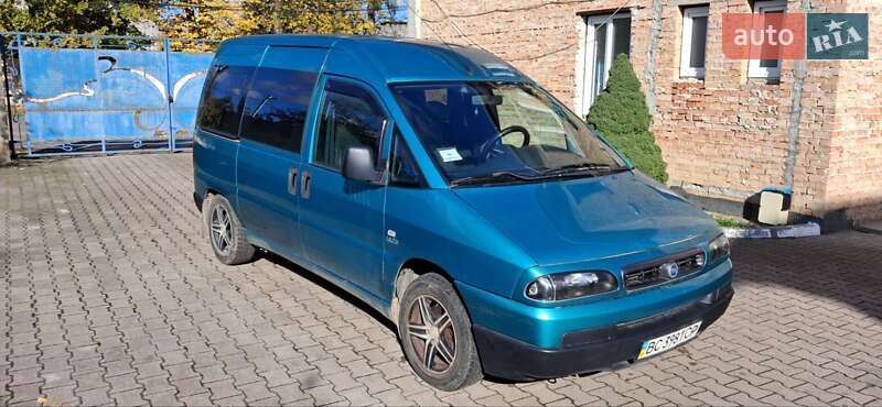Мінівен Fiat Scudo 2006 в Стрию