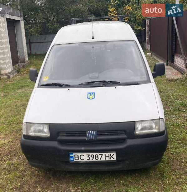 Минивэн Fiat Scudo 2002 в  фото Минивэн Fiat Scudo 2002 в