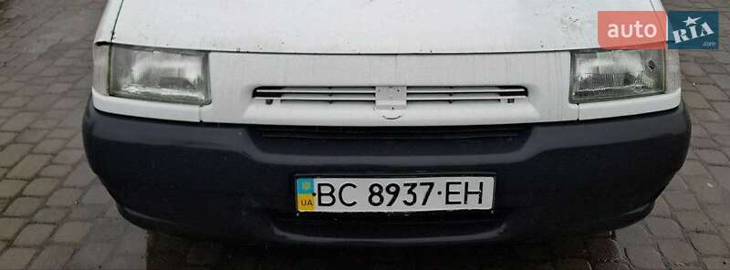 Вантажний фургон Fiat Scudo 2002 в Самборі