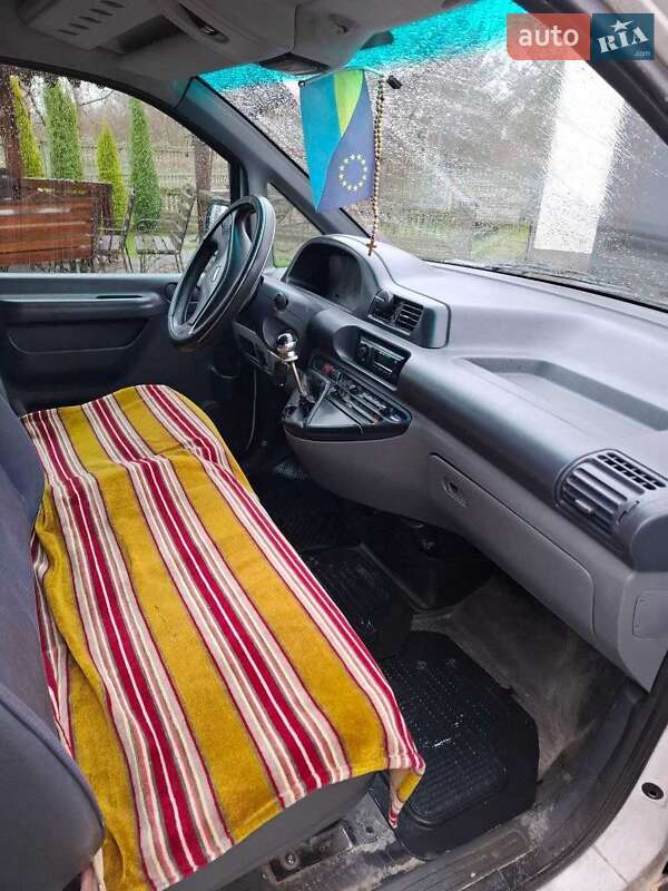 Вантажний фургон Fiat Scudo 2002 в Самборі