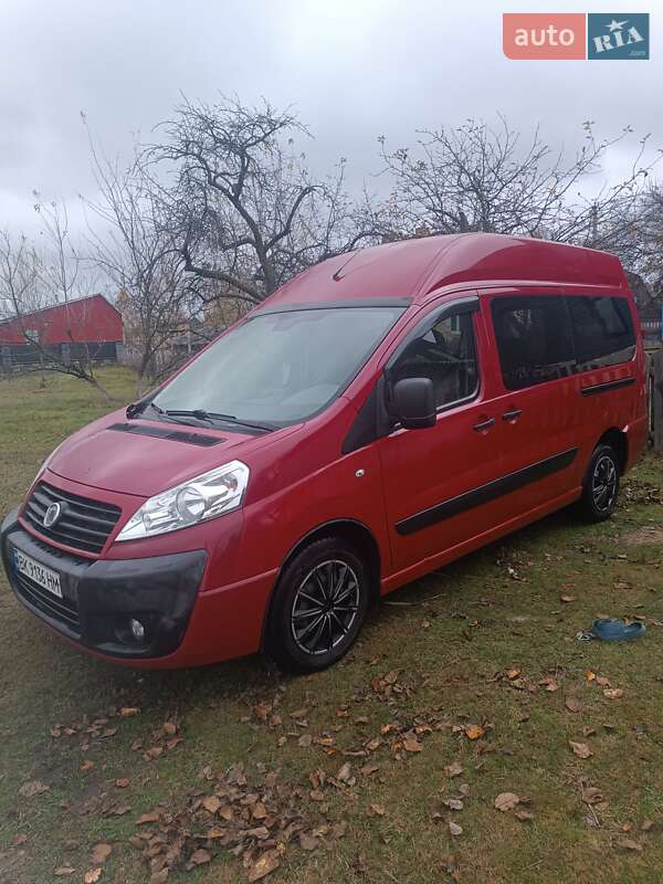 Минивэн Fiat Scudo 2008 в Сарнах