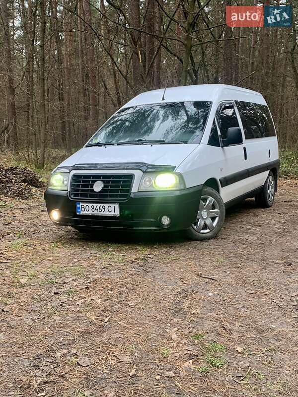 Минивэн Fiat Scudo 2005 в Кременце