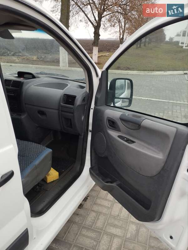 Минивэн Fiat Scudo 2011 в Магдалиновке фото 6 Минивэн Fiat Scudo 2011 в Магдалиновке