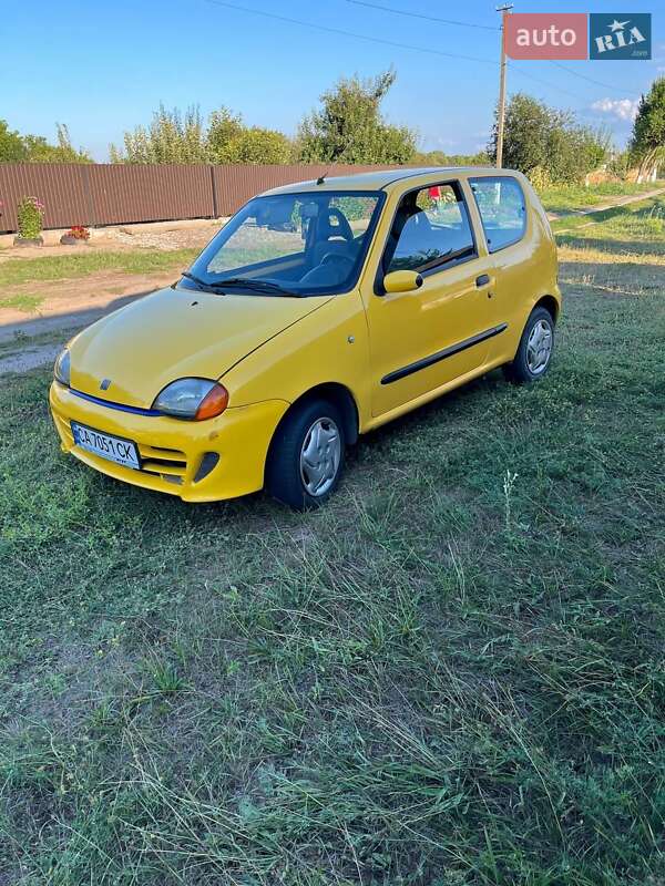 Хэтчбек Fiat Seicento 2003 в Каневе