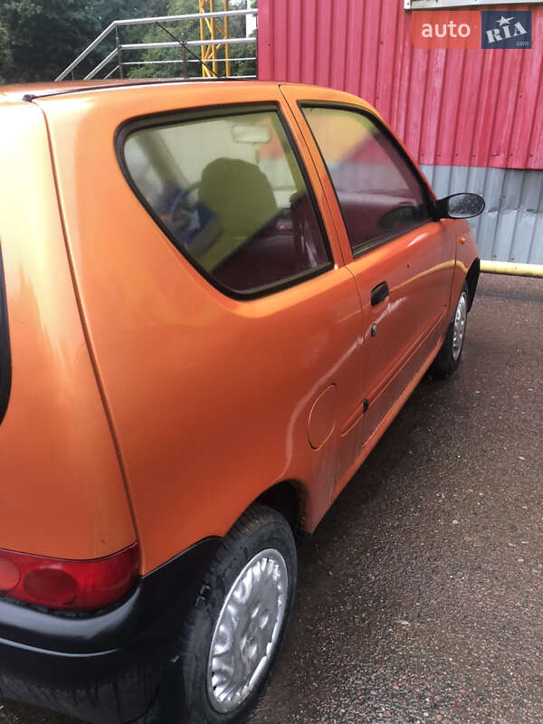 Хэтчбек Fiat Seicento 2001 в Луцке