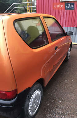Хэтчбек Fiat Seicento 2001 в 