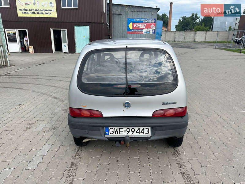 Хэтчбек Fiat Seicento 2004 в Ярмолинцах