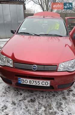 Седан Fiat Siena 2005 в Кременці