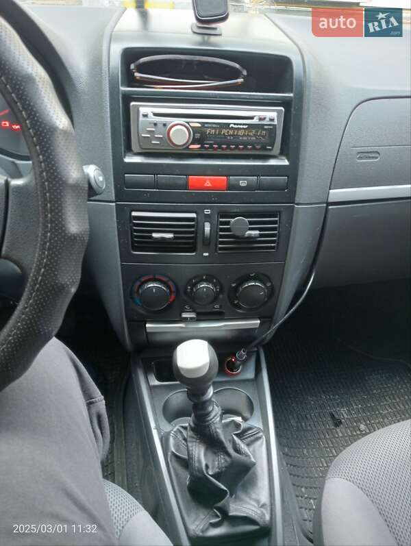 Седан Fiat Siena 2006 в Хмельницком