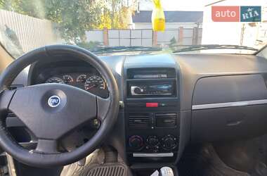 Седан Fiat Siena 2005 в 