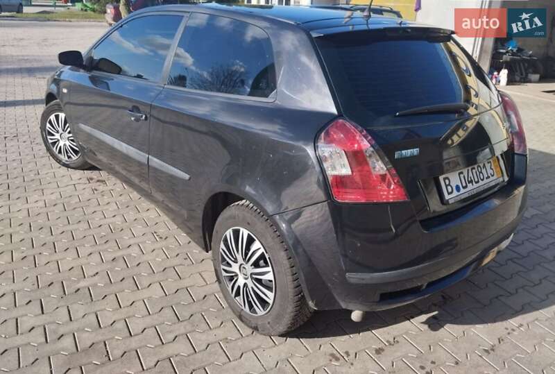 Хэтчбек Fiat Stilo 2003 в Тернополе