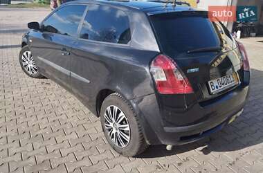 Хэтчбек Fiat Stilo 2003 в 