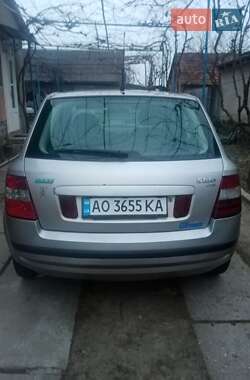Хэтчбек Fiat Stilo 2004 в Ужгороде
