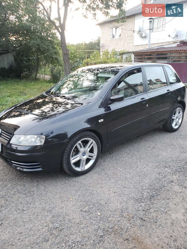 Універсал Fiat Stilo 2004 в Чернівцях