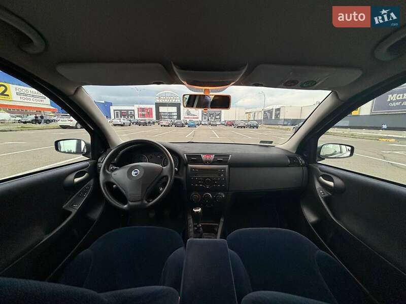 Хэтчбек Fiat Stilo 2003 в Киеве