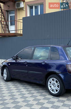 Хэтчбек Fiat Stilo 2002 в 