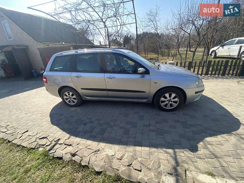 Хэтчбек Fiat Stilo 2005 в Монастырище