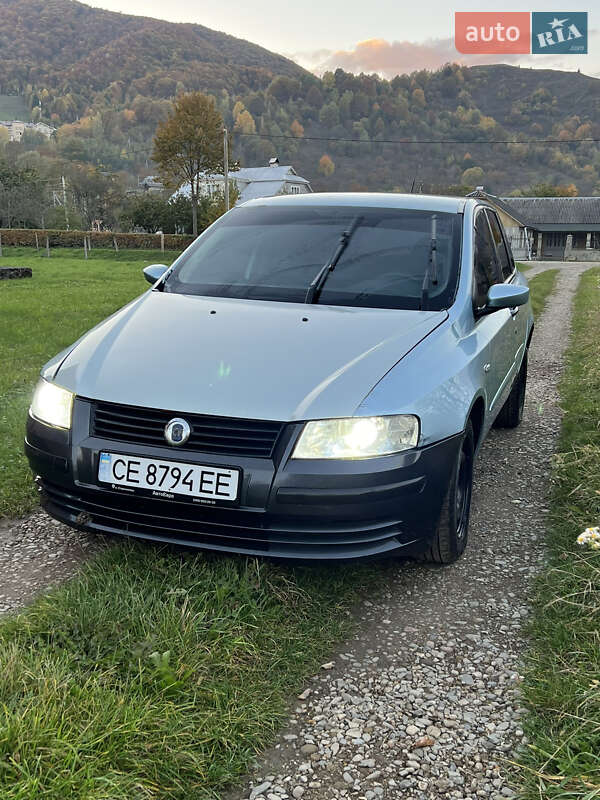 Хэтчбек Fiat Stilo 2005 в Кутах