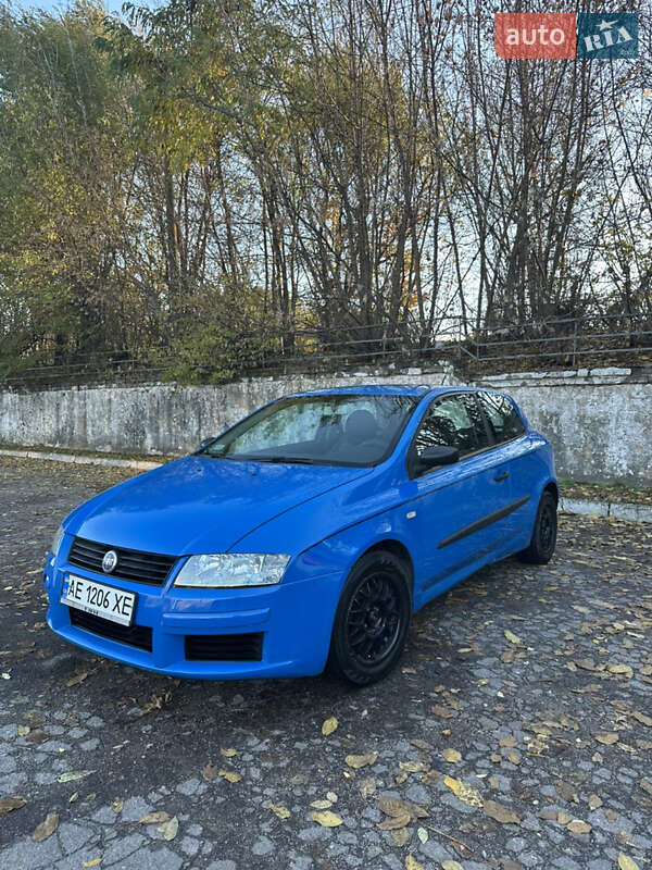 AUTO.RIA – Легкові Фіат Стіло бу в Україні: купити Легковий Fiat Stilo