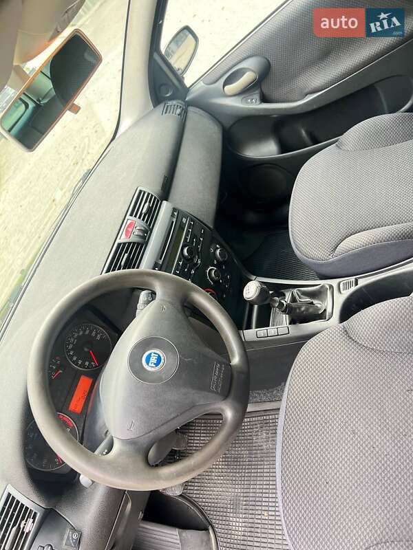 Универсал Fiat Stilo 2003 в Новояворовске фото 9 Универсал Fiat Stilo 2003 в Новояворовске