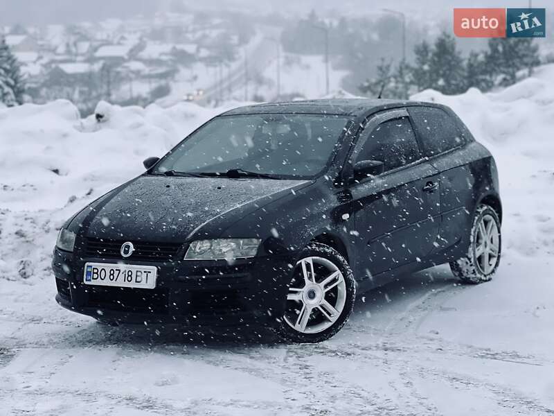 Хетчбек Fiat Stilo 2003 в Тернополі фото Хетчбек Fiat Stilo 2003 в Тернополі