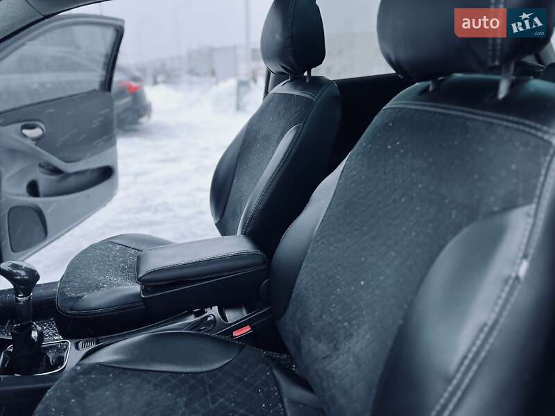 Хетчбек Fiat Stilo 2003 в Тернополі фото 18 Хетчбек Fiat Stilo 2003 в Тернополі