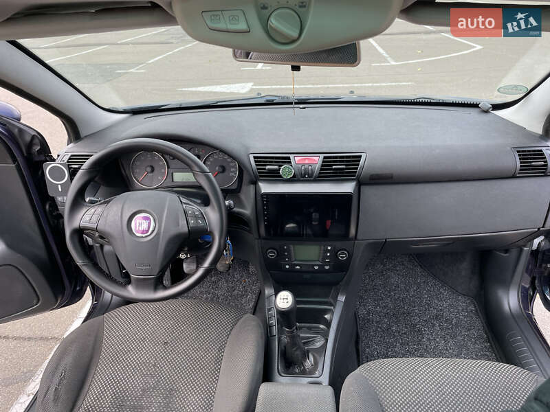 Хетчбек Fiat Stilo 2002 в Краматорську