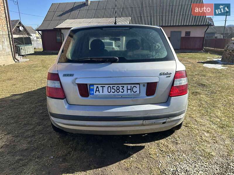 Хетчбек Fiat Stilo 2003 в Надвірній