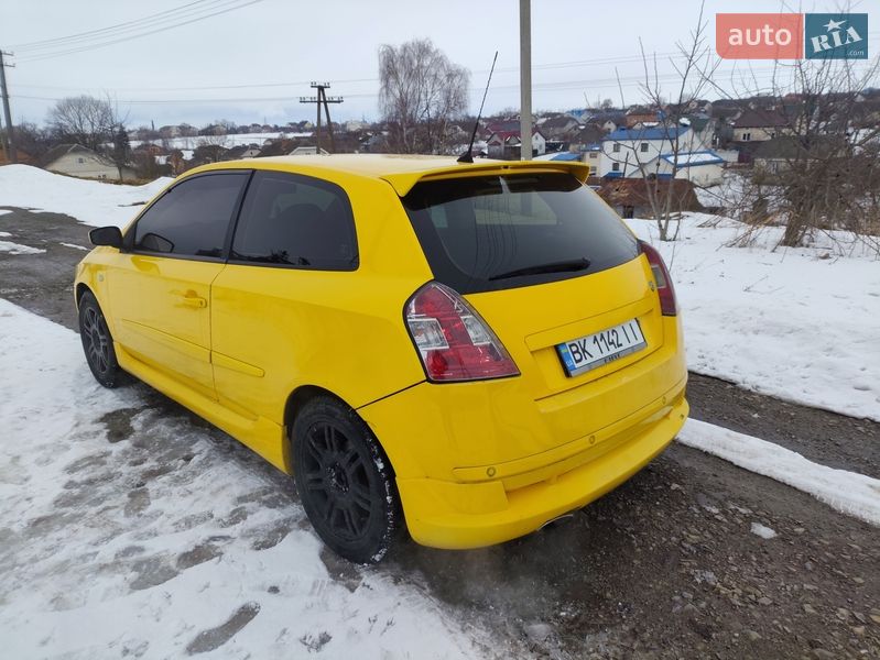Хетчбек Fiat Stilo 2002 в Козові