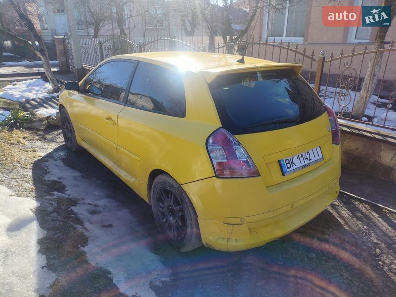 Хетчбек Fiat Stilo 2002 в Козові